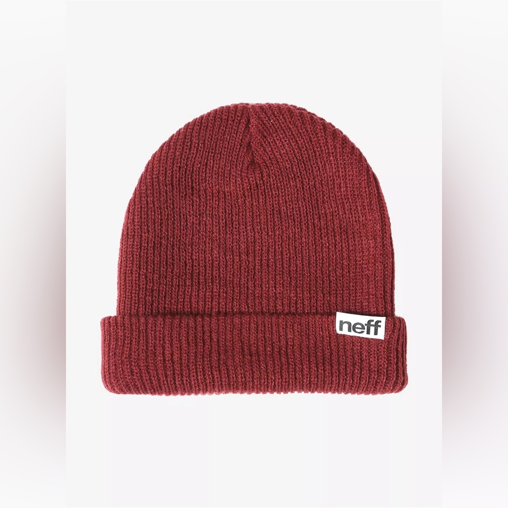 Neff Fold Beanie in Marooon